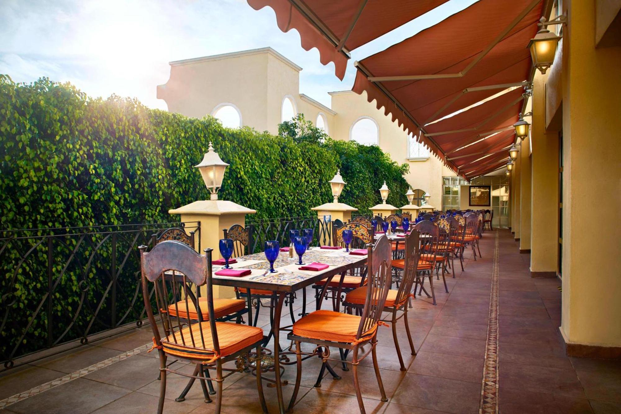 Fiesta Americana Hacienda Ixtapan De La Sal Exterior foto The Terrace